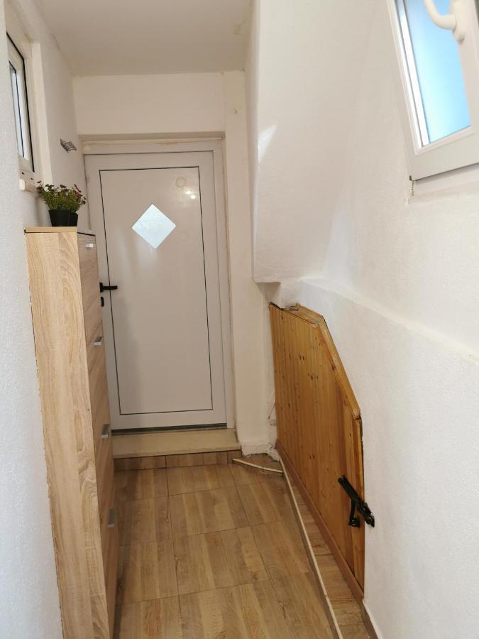 Jale Apartment Split Exterior photo