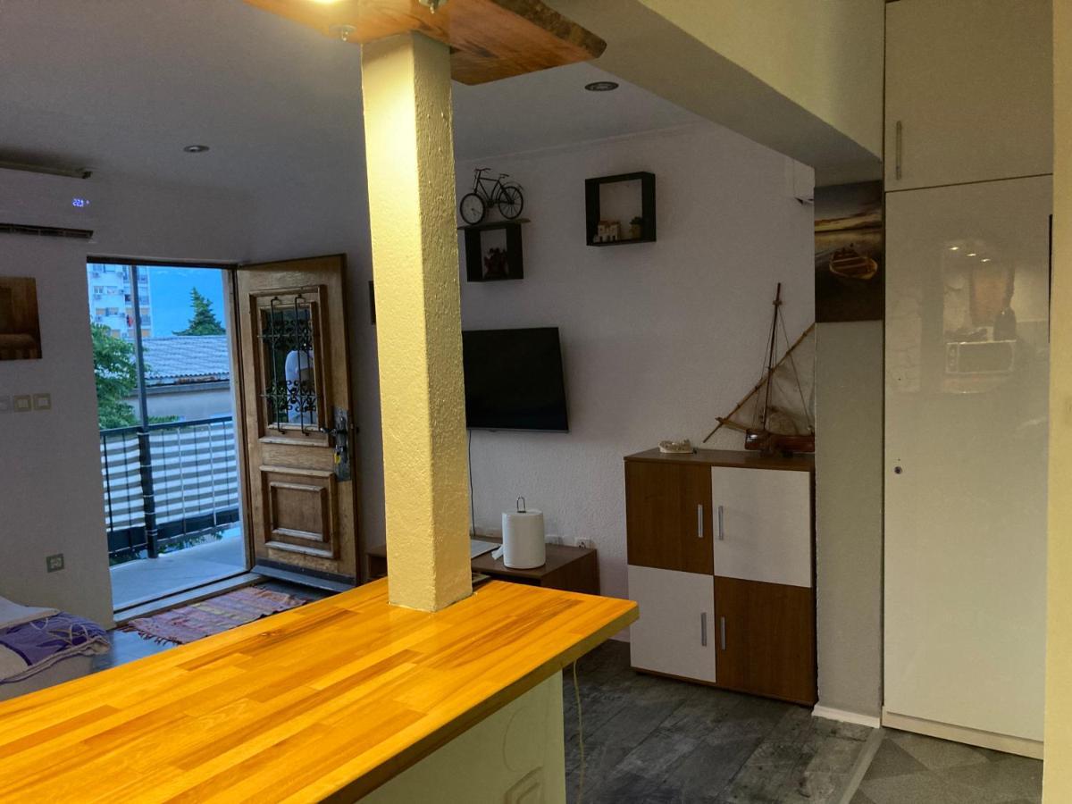 Jale Apartment Split Exterior photo